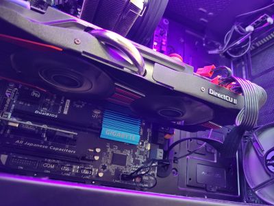 Лот: 18980134. Фото: 1. Asus r9 280x видеокарта 3гб. Видеокарты