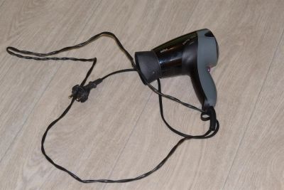 Лот: 3582107. Фото: 1. фен Braun Swing 1200. Укладка и стрижка волос, бритьё, эпиляция