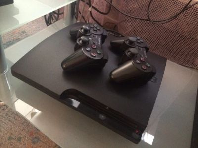 Лот: 4491744. Фото: 1. Playstation 3 slim + 2 джойстика... Игровые приставки, консоли