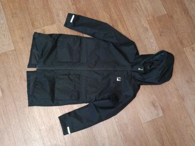 Лот: 25789318. Фото: 1. Парка Fila д/с р.146-152. Верхняя одежда