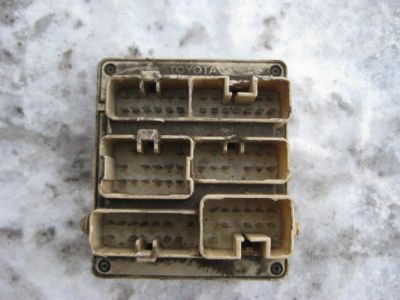 Лот: 9218146. Фото: 1. Фишка Toyota Corona ST190. Электрооборудование