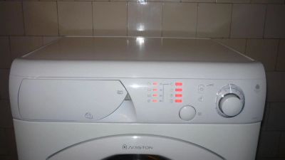 Лот: 10416990. Фото: 1. Полноразмерный Ariston AVL95 в... Стиральные машины