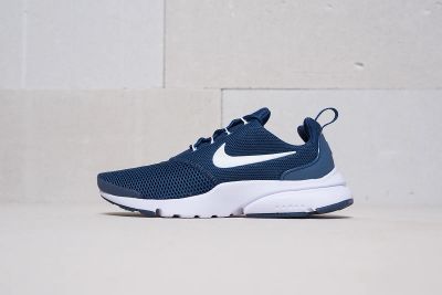 Лот: 11260146. Фото: 1. Кроссовки Nike Presto Fly артикул... Кеды, кроссовки, слипоны