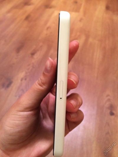 Лот: 5710558. Фото: 1. Iphone 5c белый на 8gb. Смартфоны