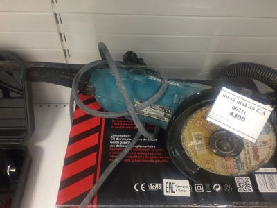 Лот: 9074355. Фото: 1. Угловая шлифмашина Makita GA 6021C... Электроинструмент
