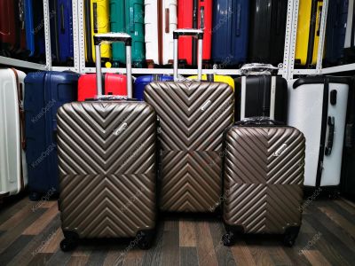 Лот: 15509955. Фото: 1. Чемодан Большой "New-Delhi" Коричневый... Чемоданы и сумки дорожные