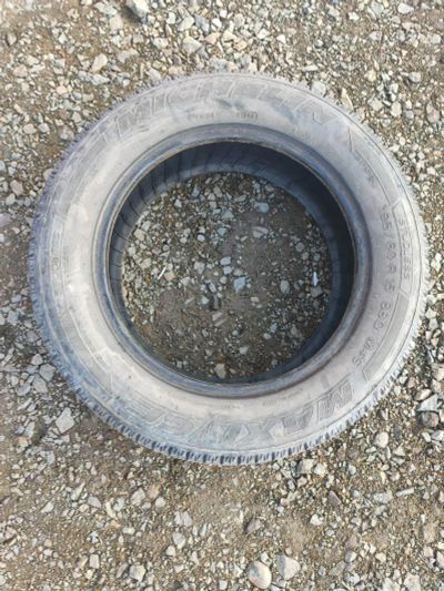 Лот: 19536577. Фото: 1. Шина Michelin Maxi Ice 195/60... Шины