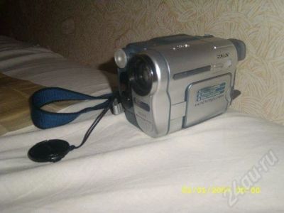 Лот: 233890. Фото: 1. видеокамера sony DCR-TRV255E. Видеокамеры