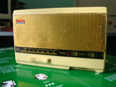 Лот: 11623172. Фото: 1. Раритетный транзисторный радиоприемник... Предметы интерьера и быта