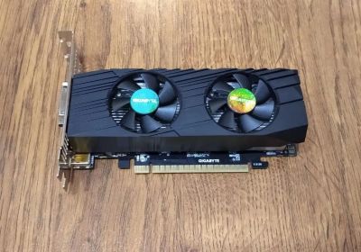 Лот: 25328061. Фото: 1. Gigabyte GeForce GTX 1650 4Gb... Видеокарты