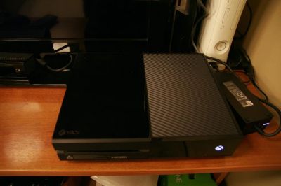 Лот: 6693130. Фото: 1. Продам xbox one + игра ryse обмен... Игровые приставки, консоли