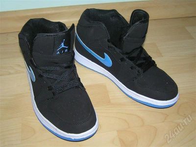 Лот: 412813. Фото: 1. nike jordan новые абсолютно 42... Кеды, кроссовки, слипоны