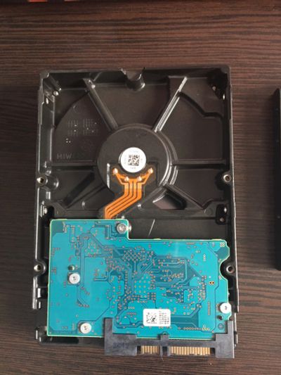 Лот: 11623353. Фото: 1. HDD Toshiba 1TB. Жёсткие диски (HDD)
