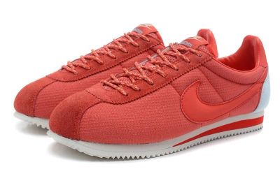 Лот: 6277277. Фото: 1. кроссовки Nike Cortez крассные. Кеды, кроссовки, слипоны