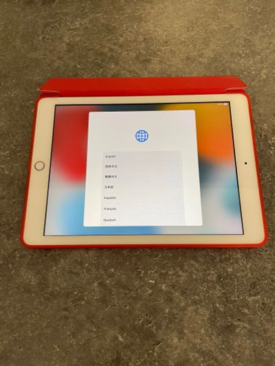 Лот: 18626938. Фото: 1. iPad 9,7 WI-FI, 6 поколения, 2018... Планшеты