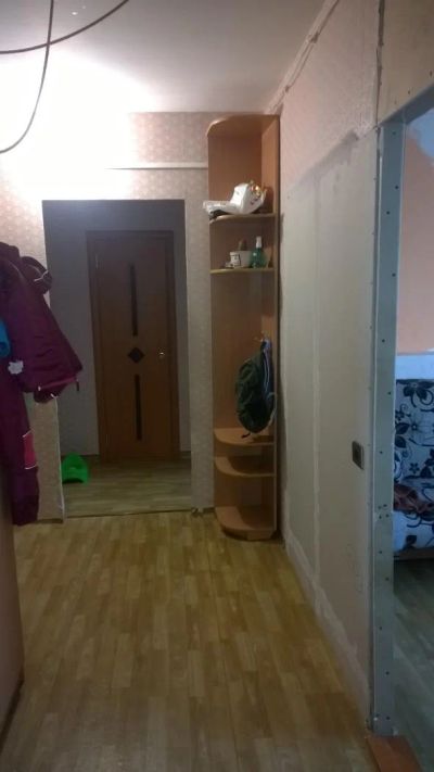 Лот: 5007982. Фото: 1. Прихожая- гардеробная. Прихожие, гардеробные