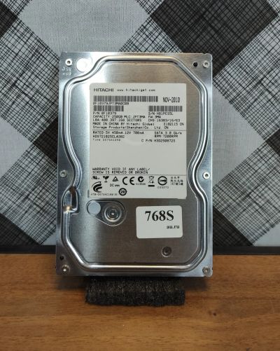 Лот: 20578115. Фото: 1. Жесткий диск SATA-II 3,5 Hitachi... Жёсткие диски (HDD)