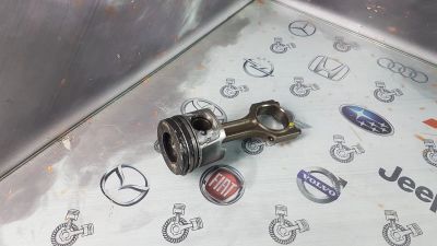 Лот: 23583894. Фото: 1. Поршень с шатуном BMW 5-Series... Двигатель и элементы двигателя