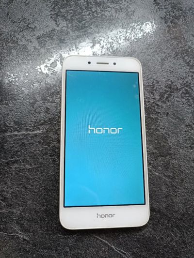 Лот: 21087993. Фото: 1. HONOR 6A, 2/16 ГБ. Смартфоны