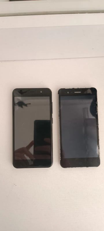 Лот: 19930439. Фото: 1. 2 смартфона не включаются zte... Смартфоны