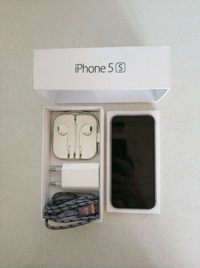 Лот: 10979833. Фото: 1. iPhone 5s. Смартфоны