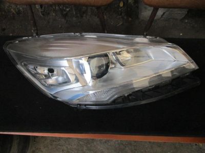 Лот: 12249437. Фото: 1. Фара передняя правая Ford Kuga... Оптика и освещение