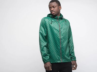 Лот: 18886229. Фото: 1. Ветровка Gucci (26618) Размер... Верхняя одежда