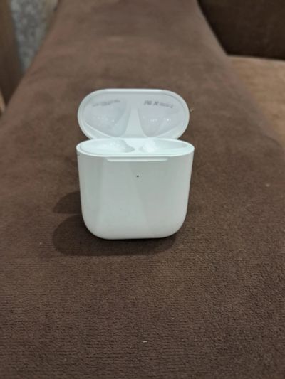 Лот: 25333744. Фото: 1. Кейс от наушников А1938 airpods. Наушники, гарнитуры