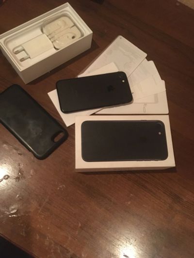 Лот: 15130012. Фото: 1. iPhone 7. Смартфоны