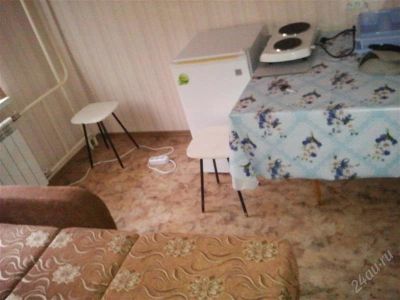 Лот: 1679958. Фото: 1. Сдам гостинку район БСМП 12.5... Квартиры, студии