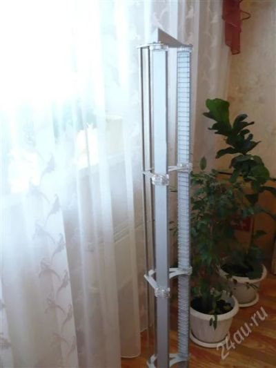 Лот: 1334473. Фото: 1. CD подставка(под 100 CD /напольная... Органайзеры для дисков, боксы