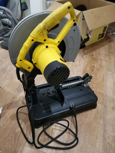 Лот: 18147590. Фото: 1. Пила монтажная Stanley ssc22 торцовка... Электроинструмент