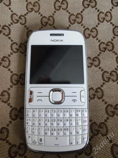 Лот: 2522068. Фото: 1. Nokia asha 302. Кнопочные мобильные телефоны