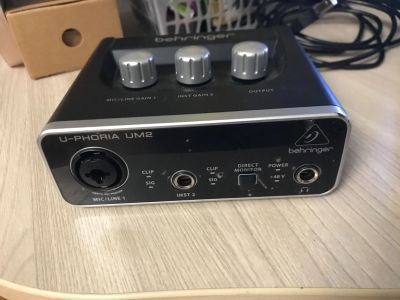 Лот: 18121309. Фото: 1. Behringer um2 обмен. Микшеры, предусилители, микрофонные эффекты