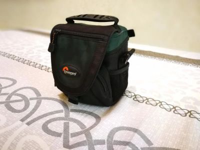 Лот: 11336859. Фото: 1. Сумка для фотоаппарата Lowepro... Чехлы, сумки, ремешки