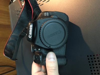 Лот: 4968696. Фото: 1. Фотоаппарат Canon 600D Body. Цифровые зеркальные