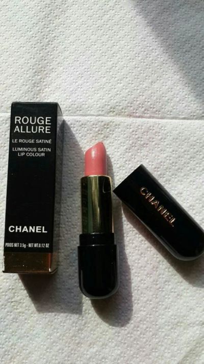 Лот: 4365942. Фото: 1. Помада Chanel Ликвидация Читайте... Макияж