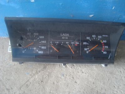 Лот: 4265121. Фото: 1. комбинация приборов ваз 21214. Электрооборудование