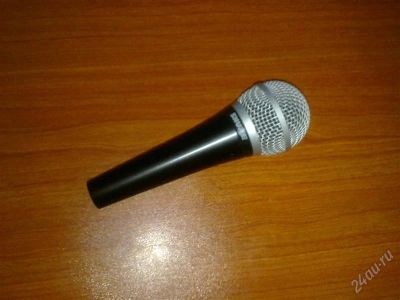 Лот: 1530607. Фото: 1. микрофон SHURE PG 58. Студийные микрофоны, радиомикрофоны и радиосистемы