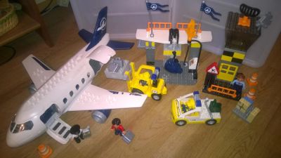 Лот: 4196433. Фото: 1. Lego Duplo 7840 Аэропорт. Конструкторы