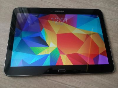 Лот: 10006990. Фото: 1. Планшет-телефон Samsung Tab 4... Планшеты