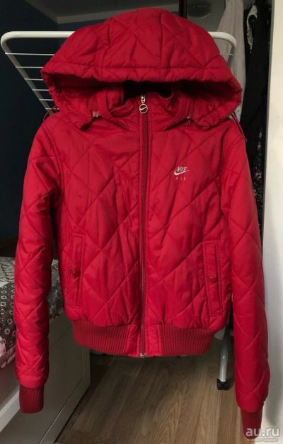 Лот: 14522876. Фото: 1. Бомбер Nike. Верхняя одежда