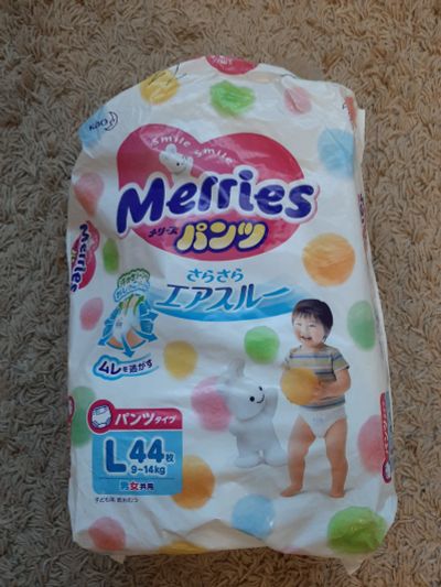 Лот: 15768361. Фото: 1. Подгузники Merries L 9 - 14 кг. Детская гигиена