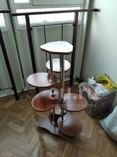 Лот: 20007660. Фото: 1. Стойка, подставка для цветов. Подставки и полки для цветов