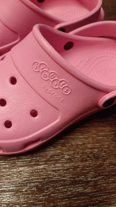 Лот: 18389057. Фото: 1. Сабо crocs для девочки. Сабо