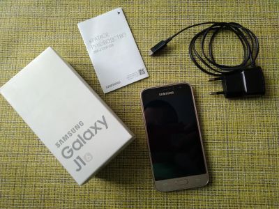 Лот: 17228640. Фото: 1. Смартфон Samsung galaxy j1 mini. Смартфоны