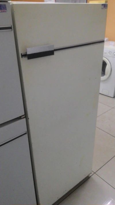 Лот: 9875640. Фото: 1. Холодильник Бирюса Б-6 (до 2000г... Холодильники, морозильные камеры