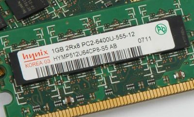 Лот: 12313216. Фото: 1. ОЗУ Hynix DDR2 800 DIMM 1Gb (hymp512u64cp8-S5... Оперативная память