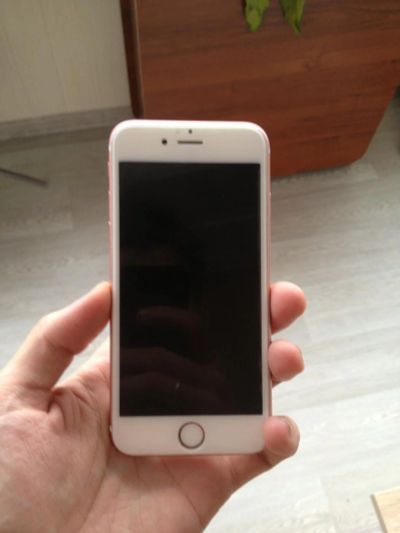 Лот: 11411678. Фото: 1. iPhone 6s 64gb rose gold рст оригинал. Смартфоны