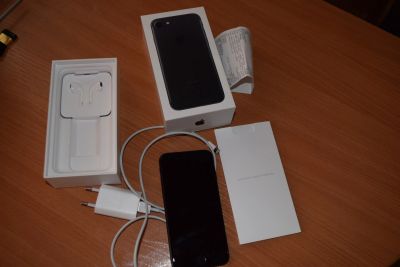 Лот: 12682303. Фото: 1. iphone 7 32gb идеальное состояние. Смартфоны